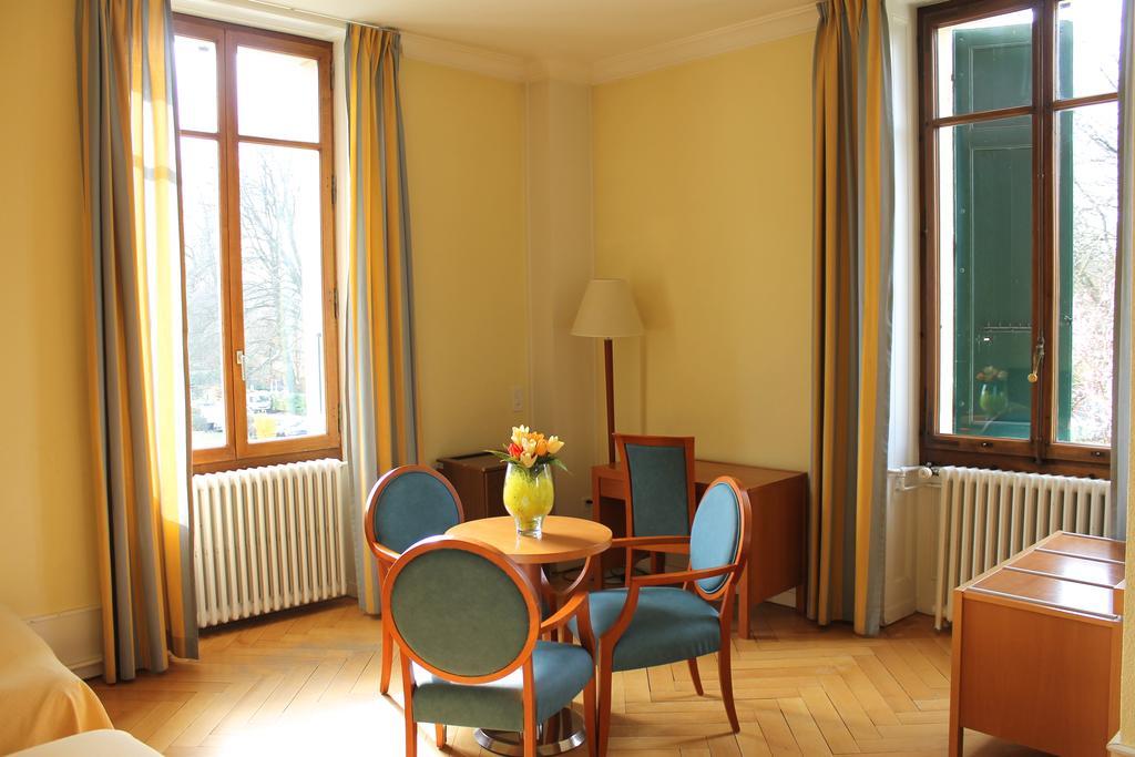 Le Cenacle Hotel Geneva Room photo