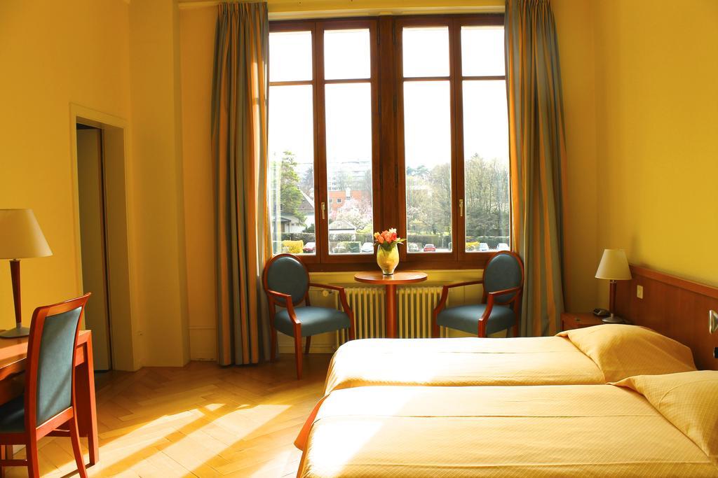 Le Cenacle Hotel Geneva Room photo